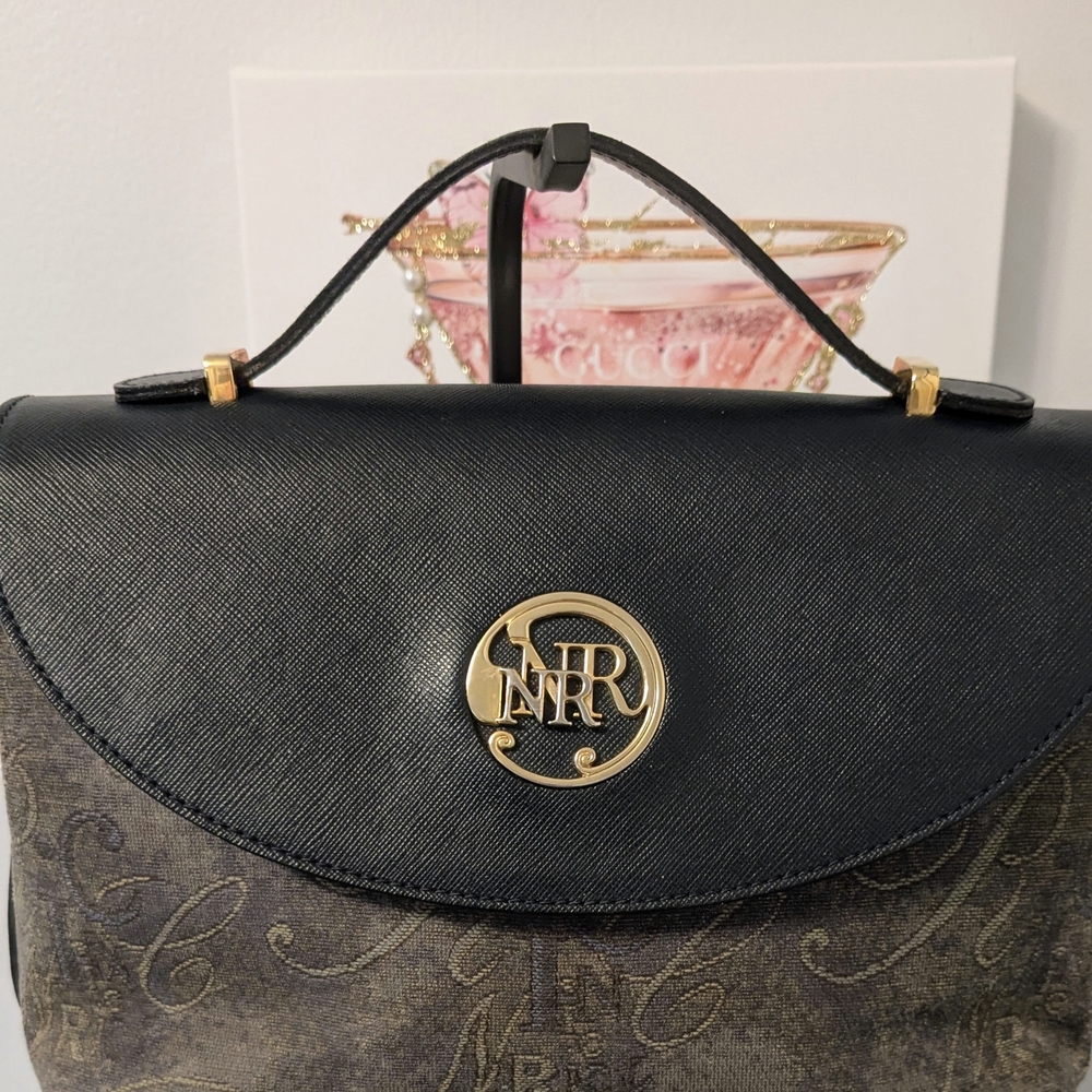 Nina Ricci Elegant Black and Gold Women's Bag